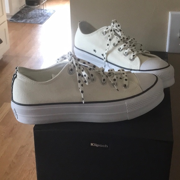 NEW Converse White and Black Platform OZ Sneakes - Picture 4 of 8